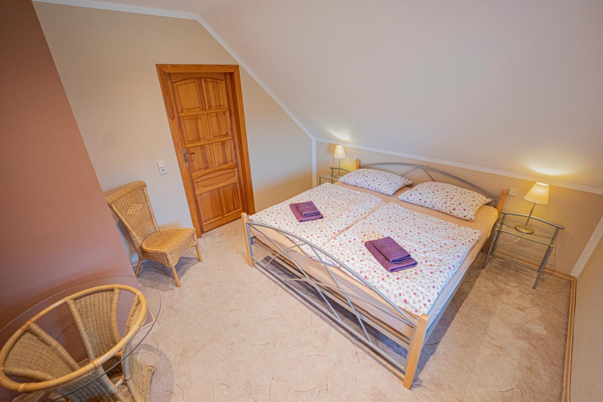 Ferienwohnung Dom Ogrodnika Jezow Sudecki Exterior foto