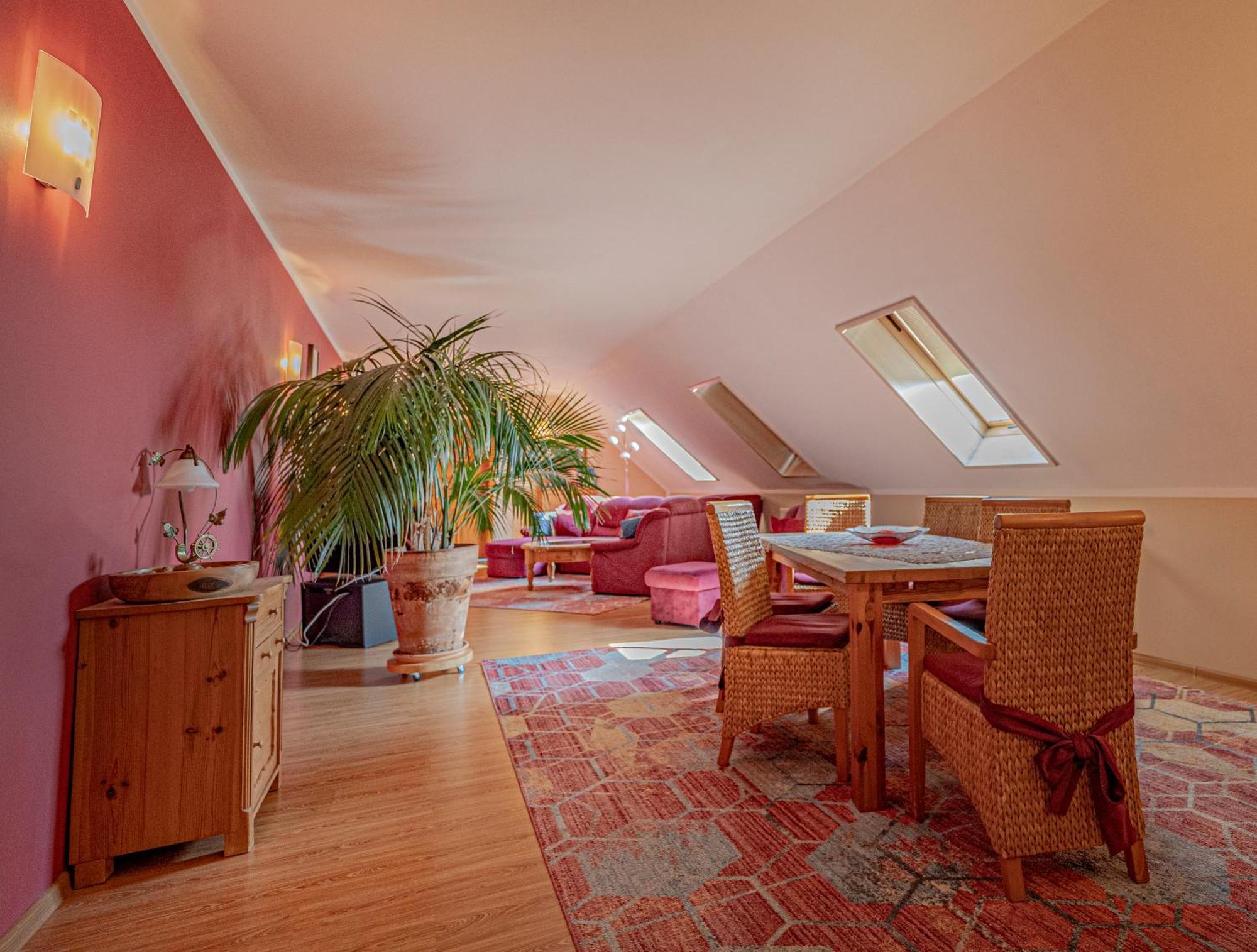 Ferienwohnung Dom Ogrodnika Jezow Sudecki Exterior foto