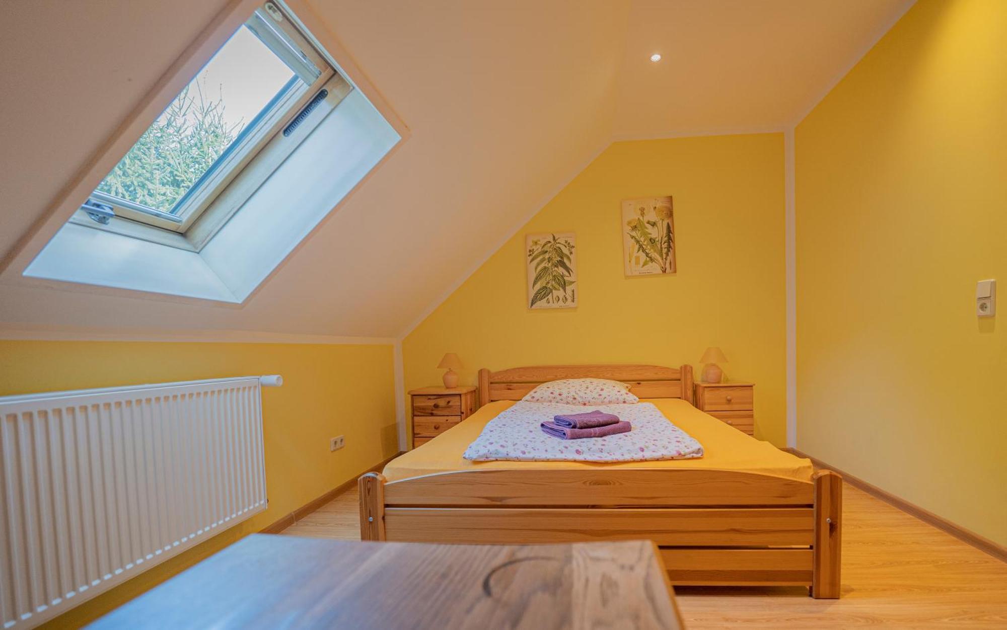 Ferienwohnung Dom Ogrodnika Jezow Sudecki Exterior foto