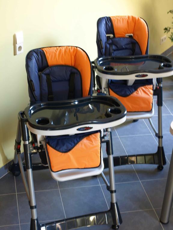Ferienwohnung Dom Ogrodnika Jezow Sudecki Exterior foto